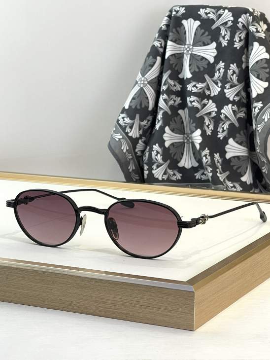 Picture of Chrome Hearts Sunglasses _SKUfw76161667fw